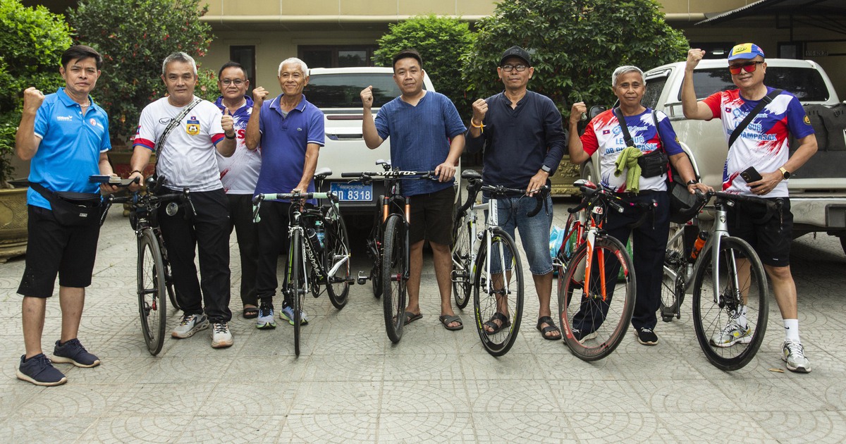 VĐV Lào mang 'chiến mã' 15.000 USD tham gia Ngày hội đạp xe Vì hòa bình