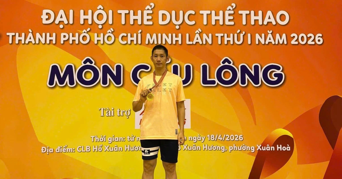 Người hâm mộ nói điều bất ngờ khi Nguyễn Tiến Minh đăng quang ở tuổi 43