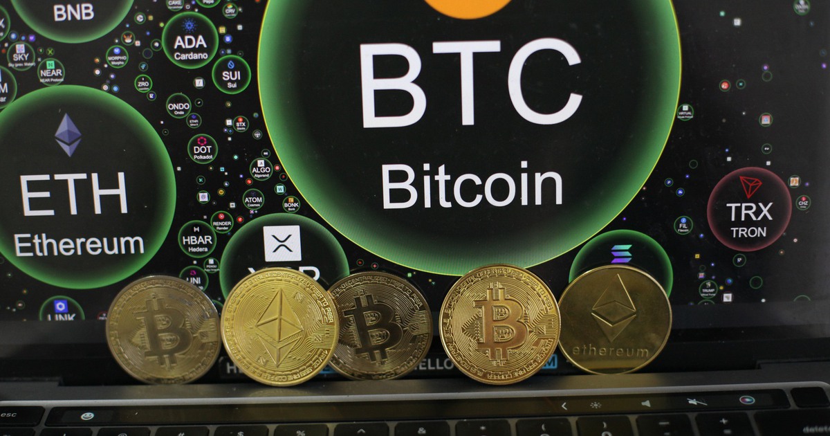 Giá Bitcoin hôm nay 17.4.2026: Quay về mốc 74.000 USD