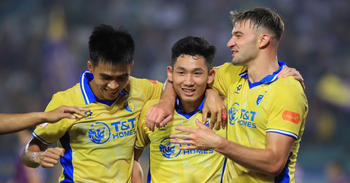 Đỗ Hoàng Hên quá xuất sắc, CLB Hà Nội thắng đậm Becamex TP.HCM: Áp sát tốp 3