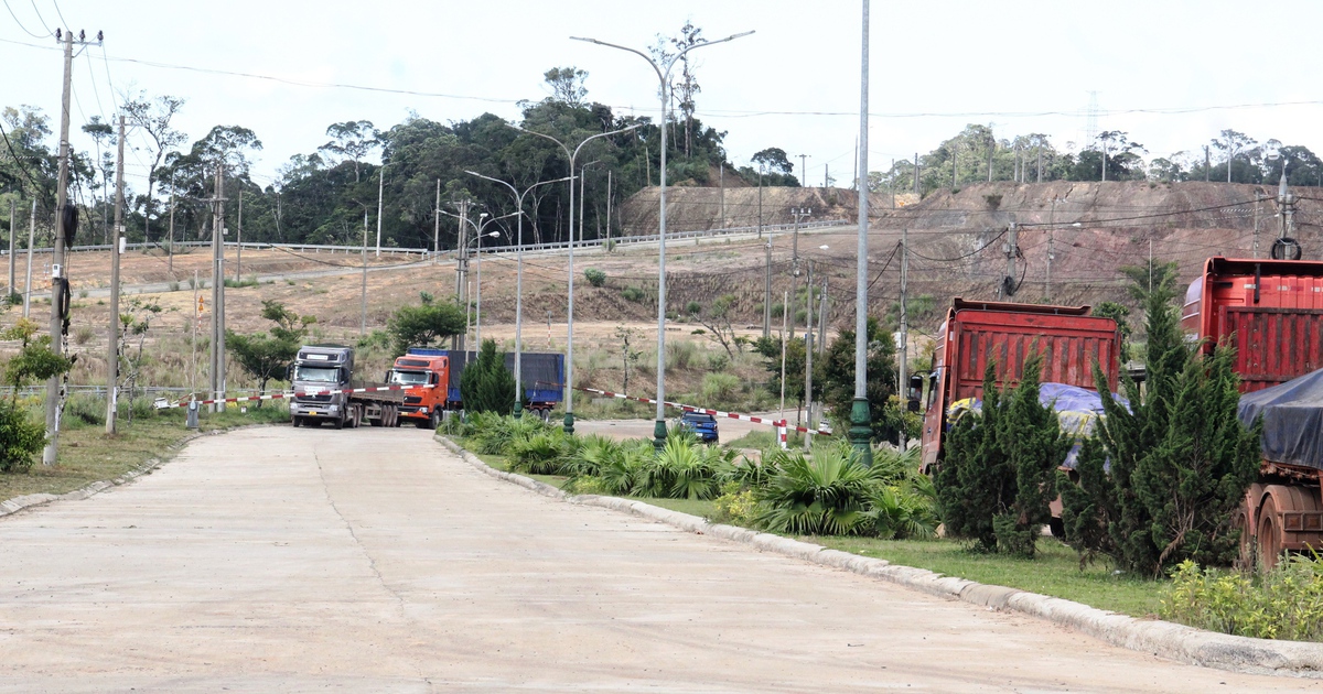 Đưa cửa khẩu quốc tế Nam Giang thành trung tâm logistics vùng biên