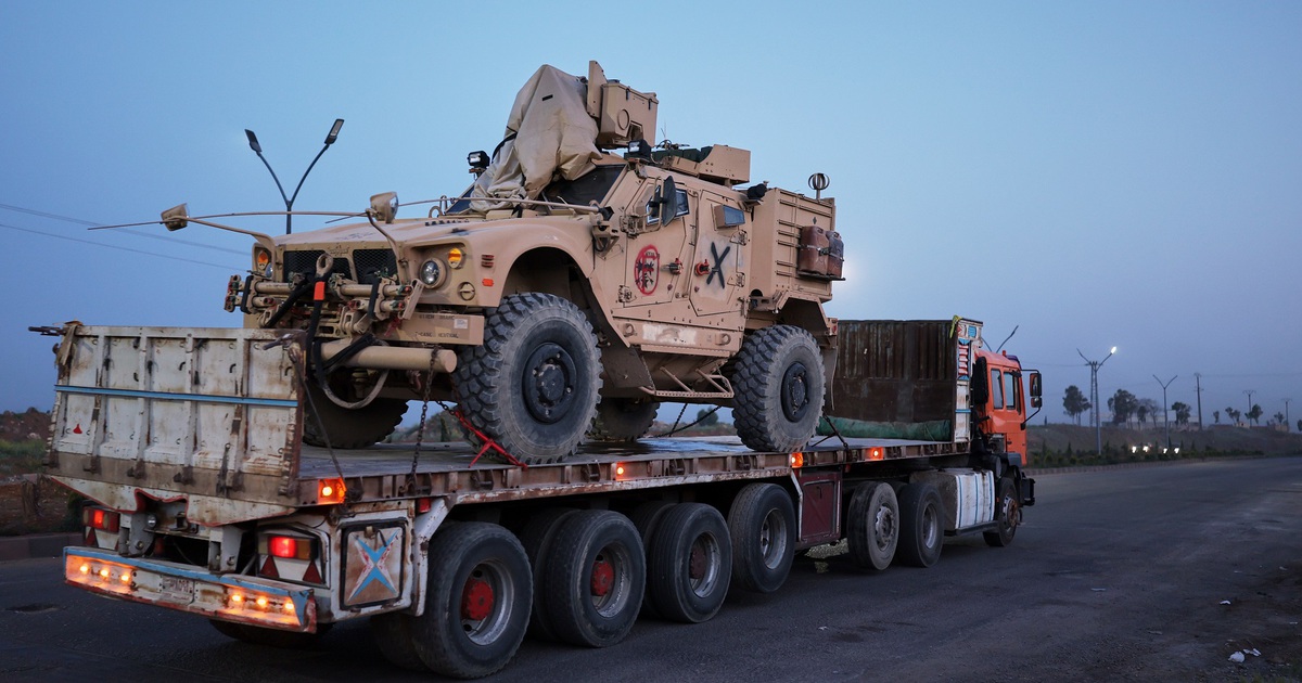 Lực lượng Mỹ rút khỏi căn cứ chính ở Syria