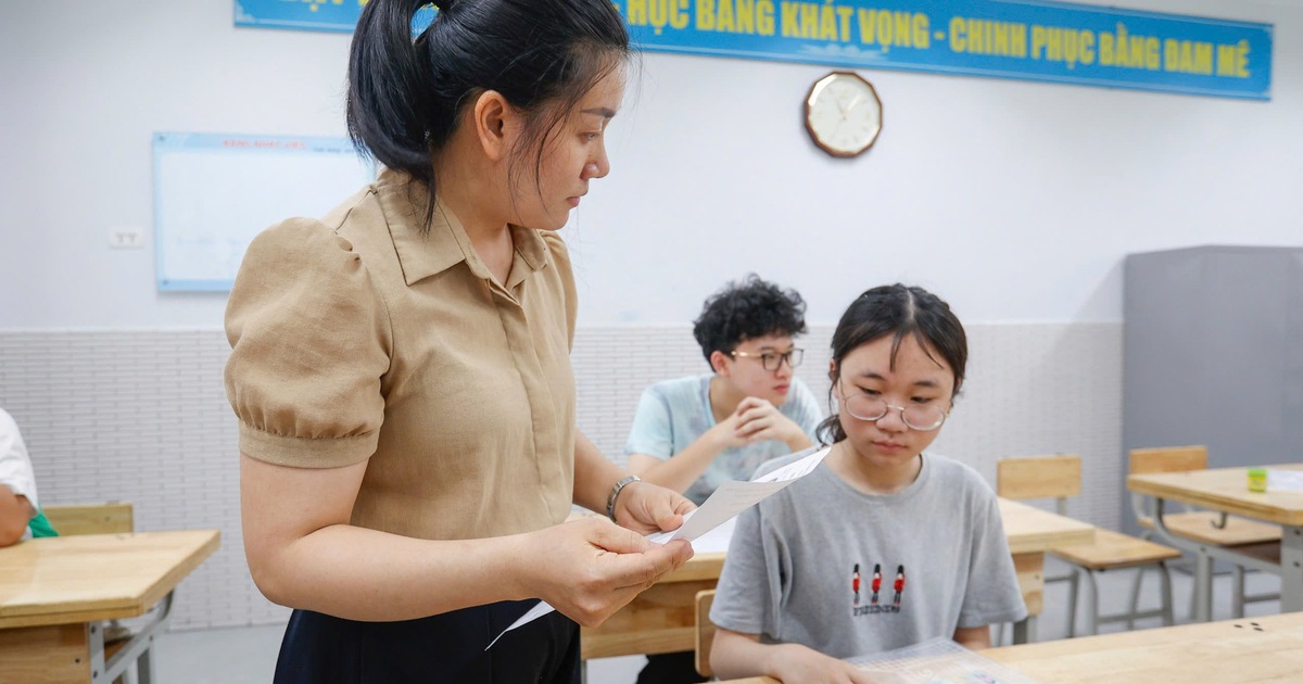 Vẫn giữ quy định xếp hạng giáo viên, không tăng hệ số lương hạng I