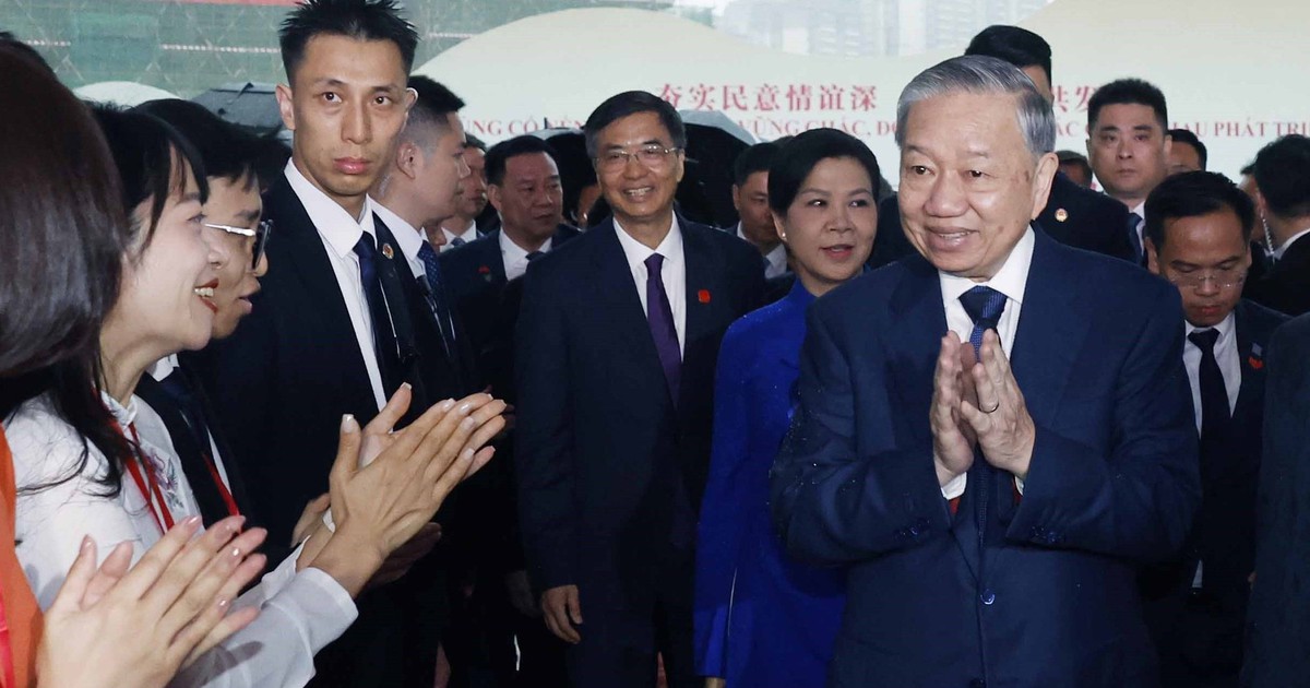 Tổng Bí thư, Chủ tịch nước dự lễ khởi động liên hoan nhân dân biên giới Việt-Trung