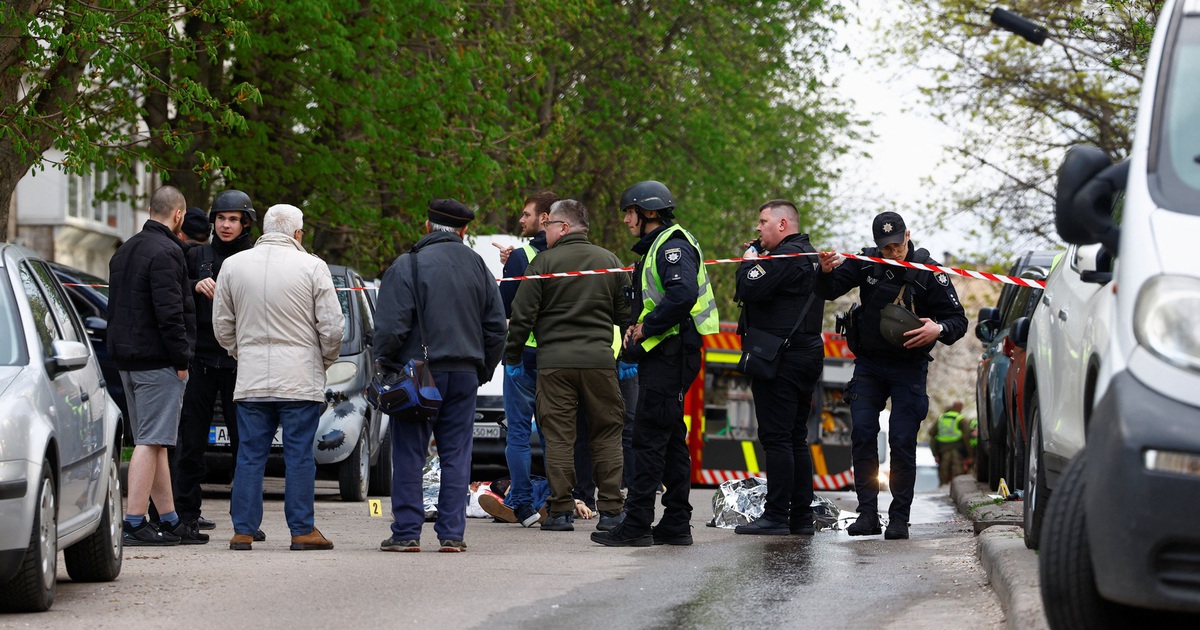 Xả súng chết người tại Kyiv, nghi phạm đang cố thủ trong siêu thị