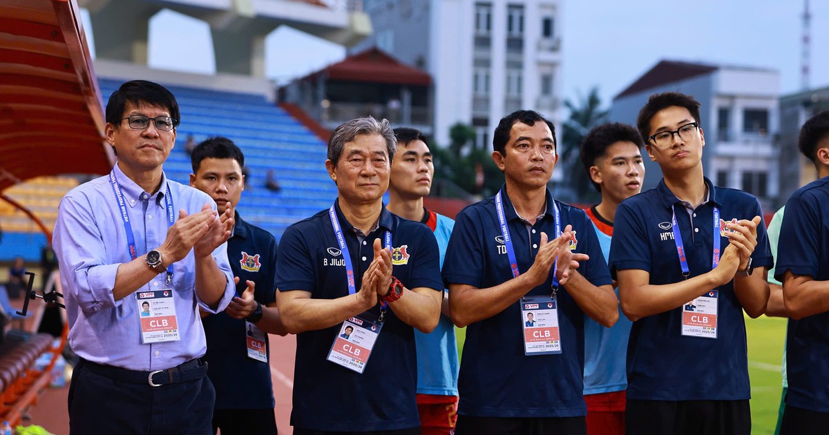 Bảng xếp hạng V-League mới nhất: Ninh Bình hồi sinh vững tốp 3, HAGL vẫn nguy cấp vì gần dưới đáy