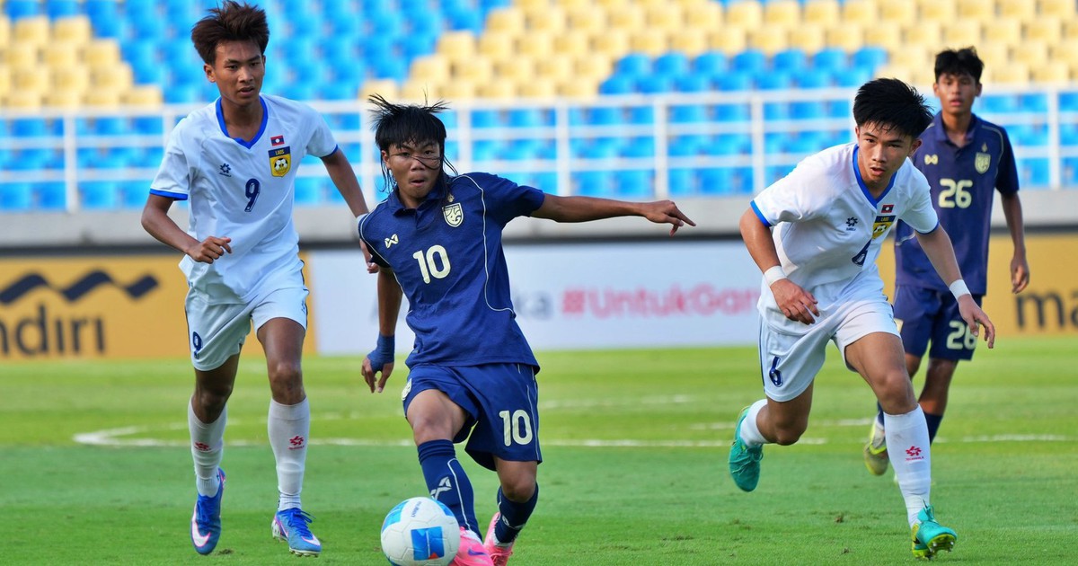 CĐV Thái Lan phản ứng mạnh sau trận thua sốc Lào, bất ngờ khen ngợi U.17 Việt Nam