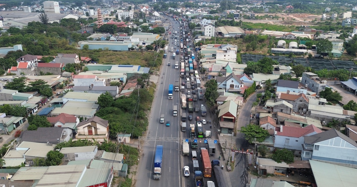 Chủ tịch tỉnh Đồng Nai chỉ đạo khắc phục ùn tắc giao thông trên quốc lộ 51