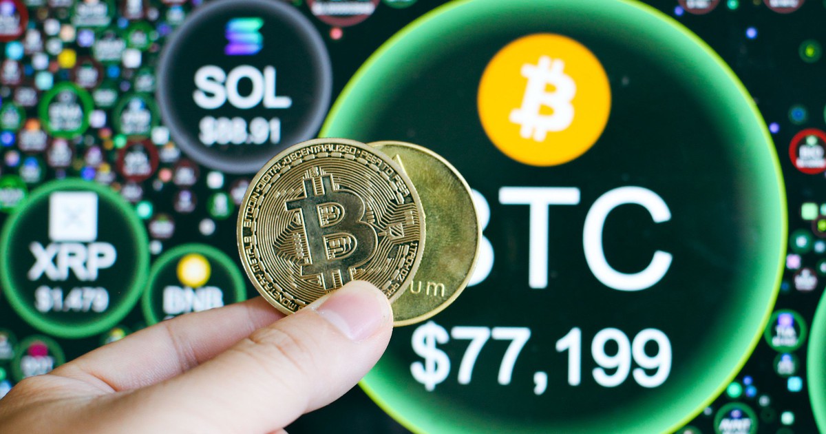 Giá Bitcoin hôm nay 18.4.2026: Tăng vọt lên 78.000 USD sau khi Iran mở eo biển Hormuz