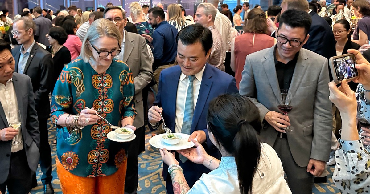 Nữ đầu bếp Việt đầu tiên đạt sao Michelin mang gì đến Hương vị Úc 2026?