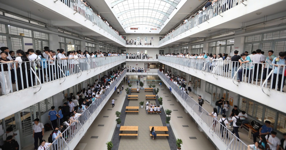 Thí sinh ‘than’ điểm thi đánh giá năng lực xa nhà, ĐH Quốc gia TP.HCM nói gì?