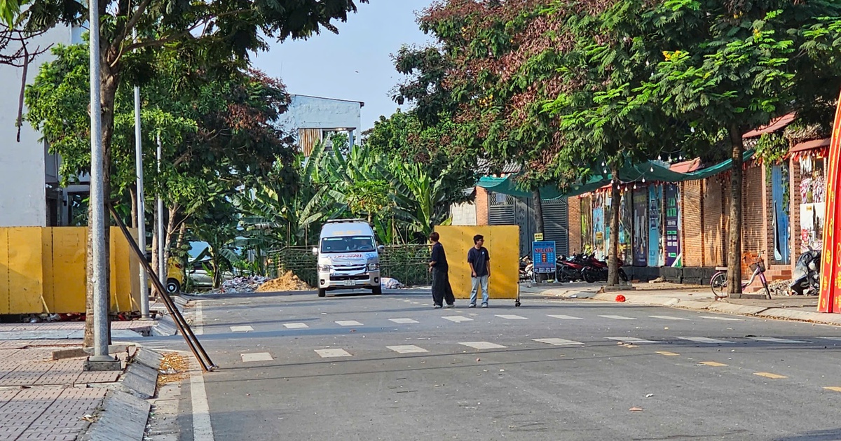 Điều tra vụ bé trai đuối nước tử vong tại hồ bơi ở TP.HCM