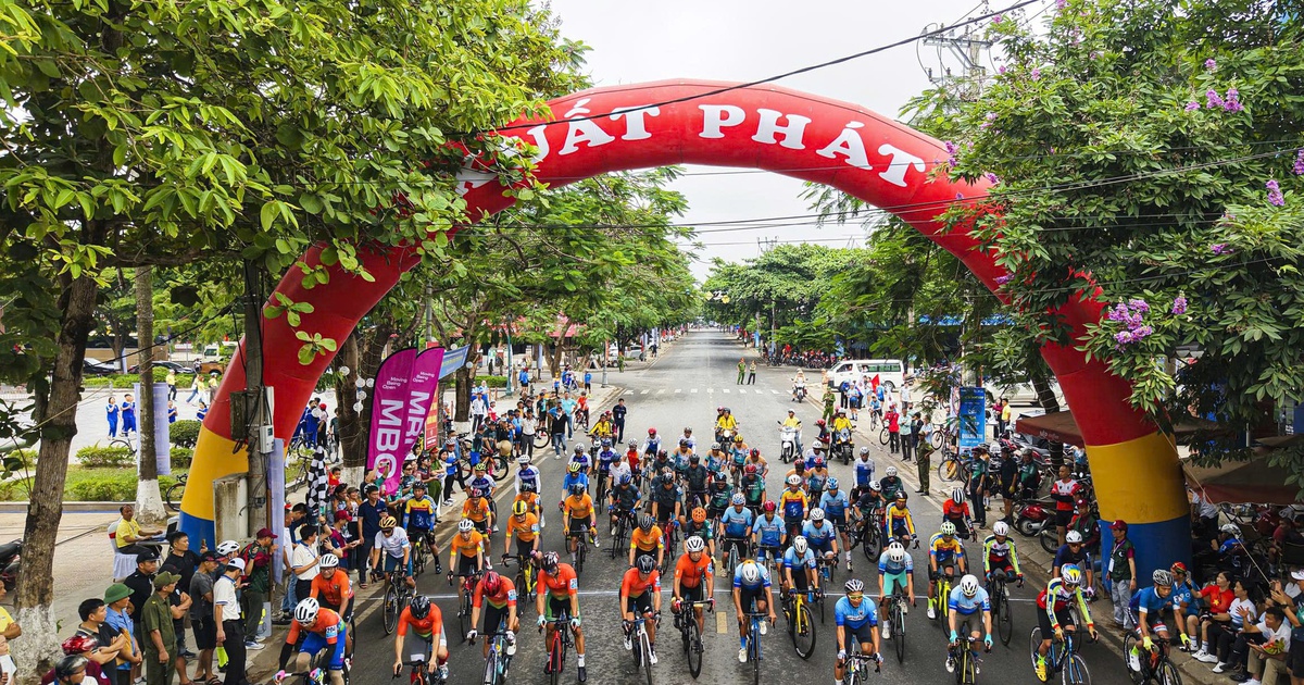 Hơn 260 cua rơ tranh tài tại Thành cổ Quảng Trị, lan tỏa thông điệp hòa bình