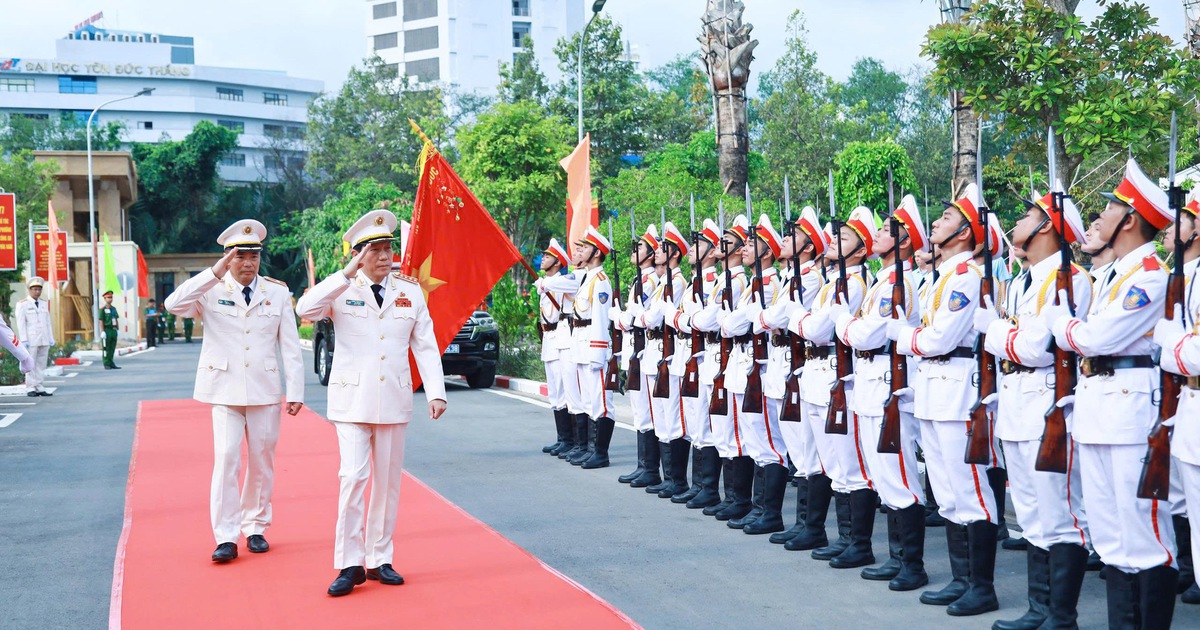 Trường ĐH Cảnh sát nhân dân nhận danh hiệu Anh hùng Lực lượng vũ trang nhân dân