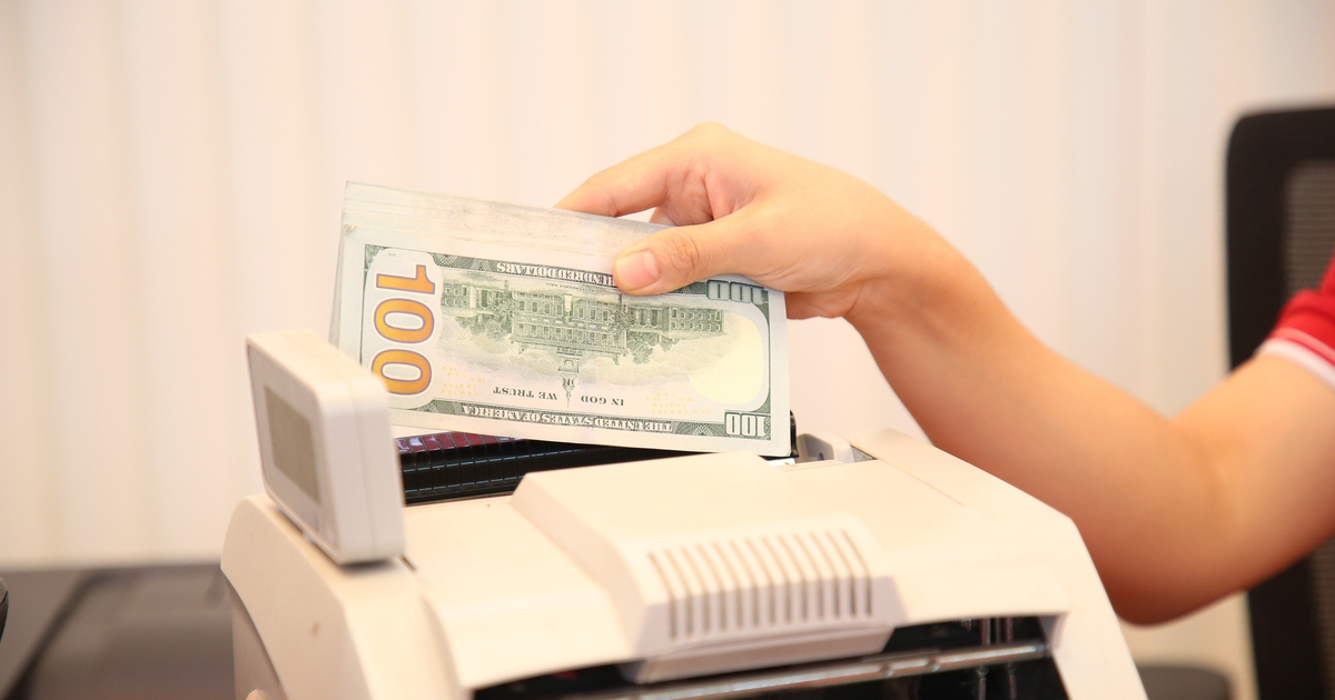 Giá USD hôm nay 19.4.2026: Sụt giảm ngược chiều euro, yen Nhật