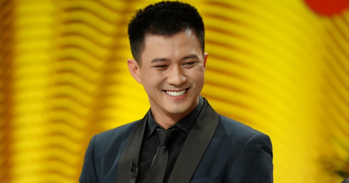 'Tổng tài' phim Việt giờ vàng hé lộ cuộc sống hôn nhân bên vợ xinh đẹp