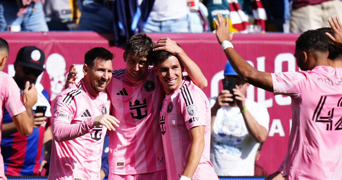 Messi ghi cú đúp giúp Inter Miami tìm lại chiến thắng, phá tiếp kỷ lục tại Mỹ