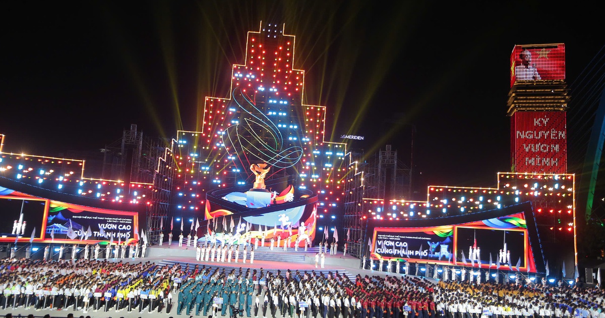 Tưng bừng khai mạc Đại hội TDTT TP.HCM 2026: 'Vươn cao cùng thành phố'