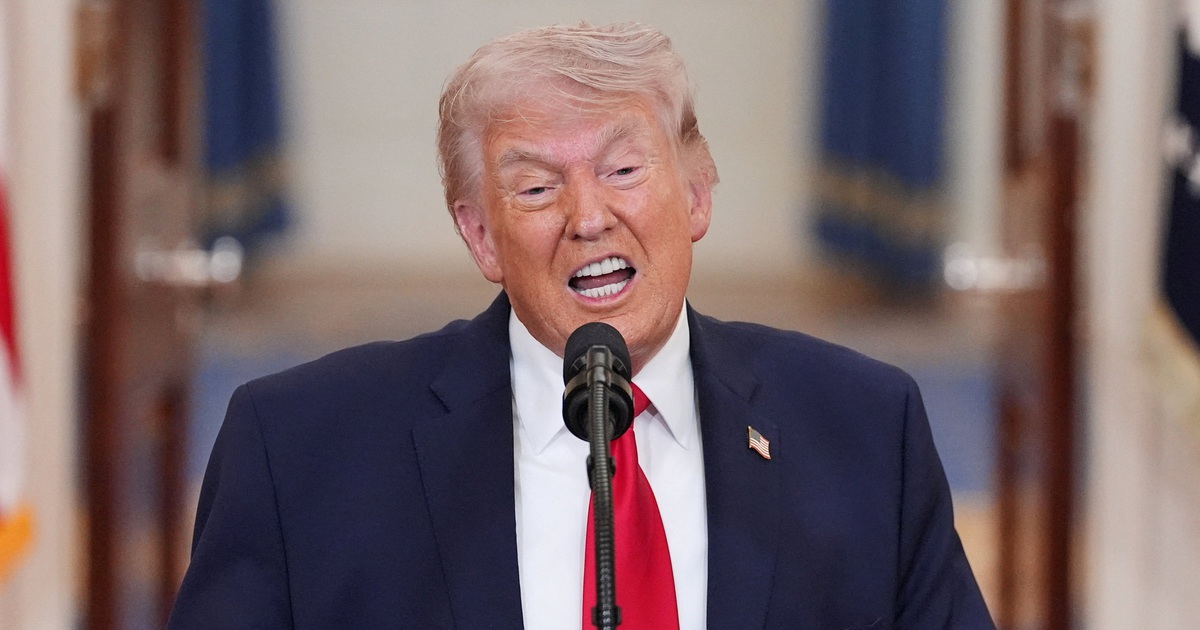 Tổng thống Trump n&oacute;i sẽ đ&aacute;nh Iran 2-3 tuần nữa