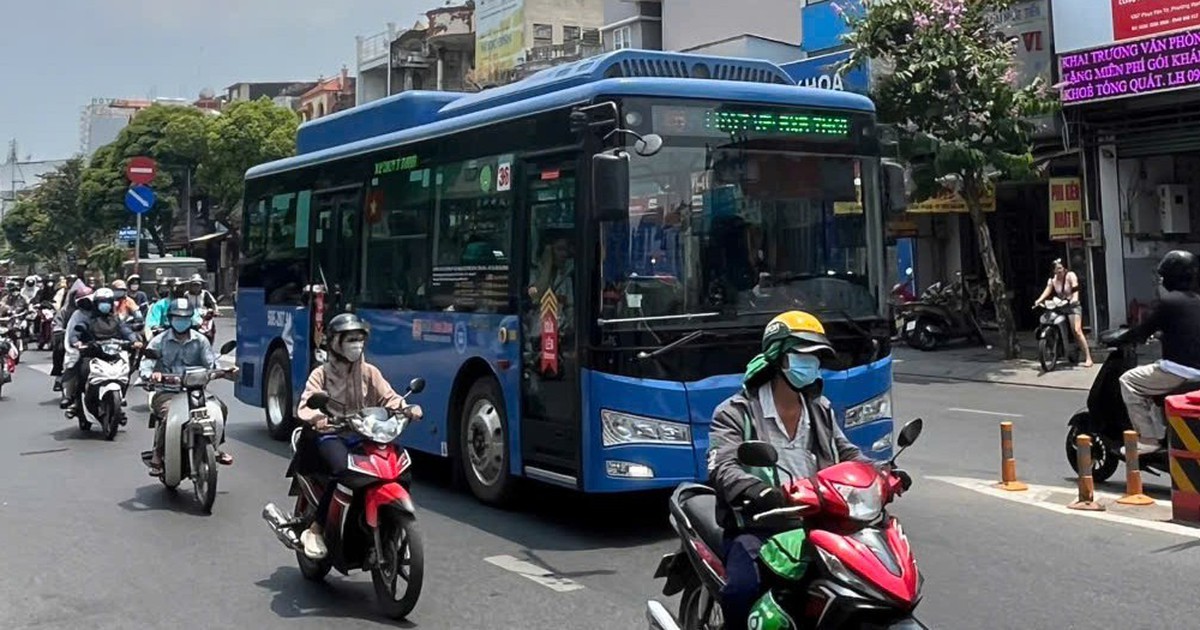 Vui mừng nếu miễn phí xe buýt nhưng người trẻ mong thêm những điều này…