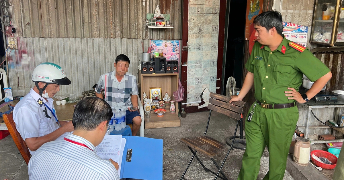 L&ograve; giết mổ gia cầm 'chui', bốc m&ugrave;i h&ocirc;i thối trong khu d&acirc;n cư TP.HCM