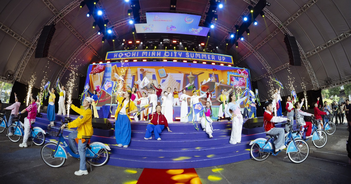 Bộ trưởng Nguyễn Văn Hùng: Biến mỗi sự kiện thành cơ hội thu hút khách