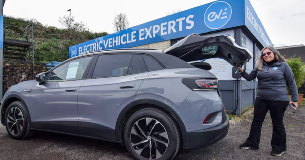 Bùng nổ nhu cầu mua xe điện giữa cuộc khủng hoảng nhiên liệu toàn cầu