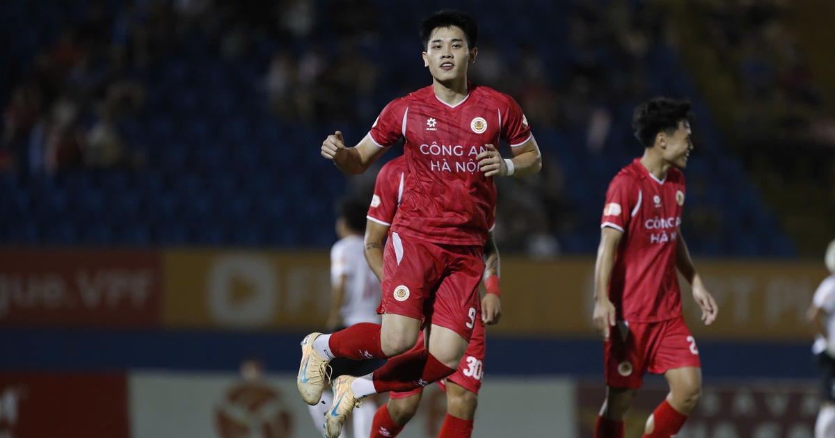 Đình Bắc chạy đà hoàn hảo hướng tới AFF Cup đầu với đội tuyển Việt Nam