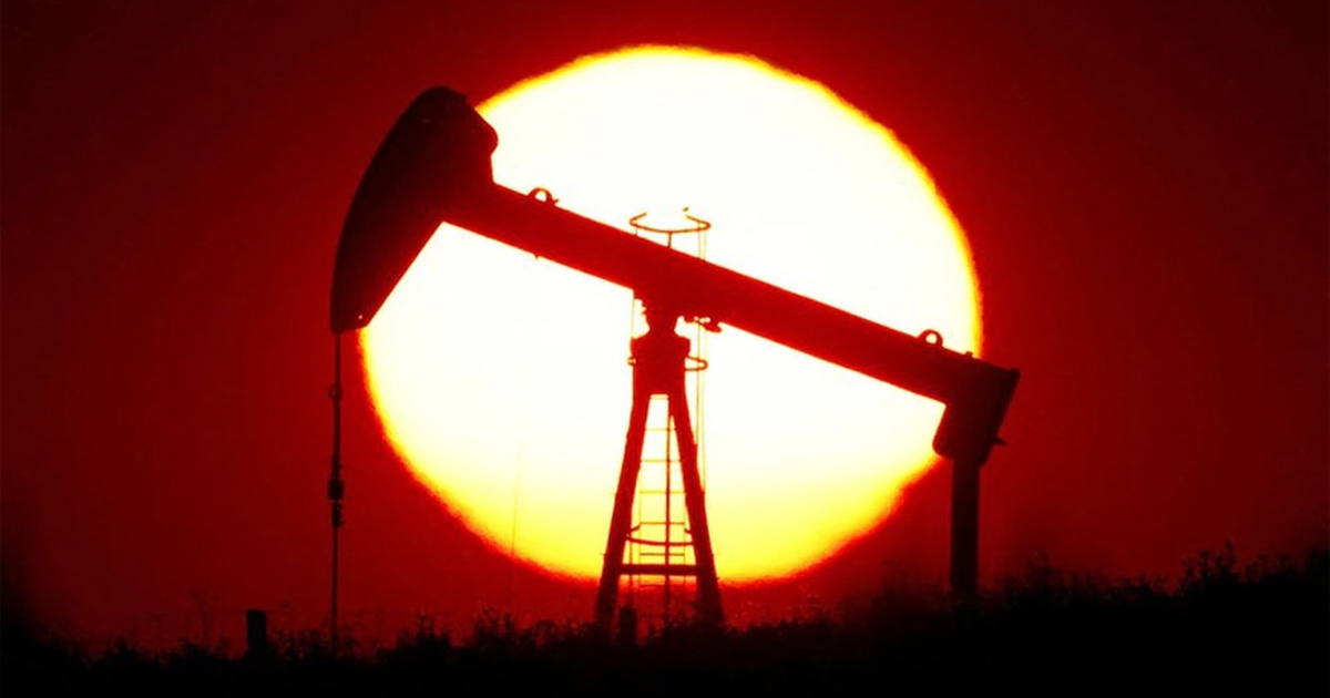 Giá xăng dầu hôm nay 20.4.2026: Dầu thế giới tăng gần 7%