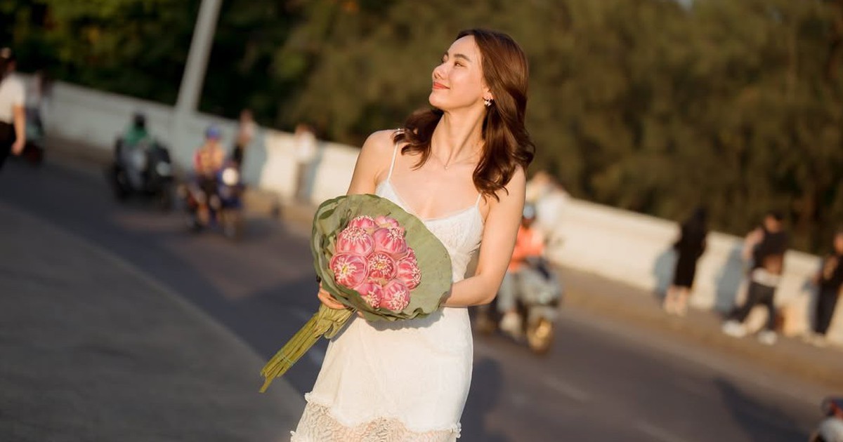 Váy ren và vẻ đẹp 'nàng thơ' đang chiếm sóng mùa hè