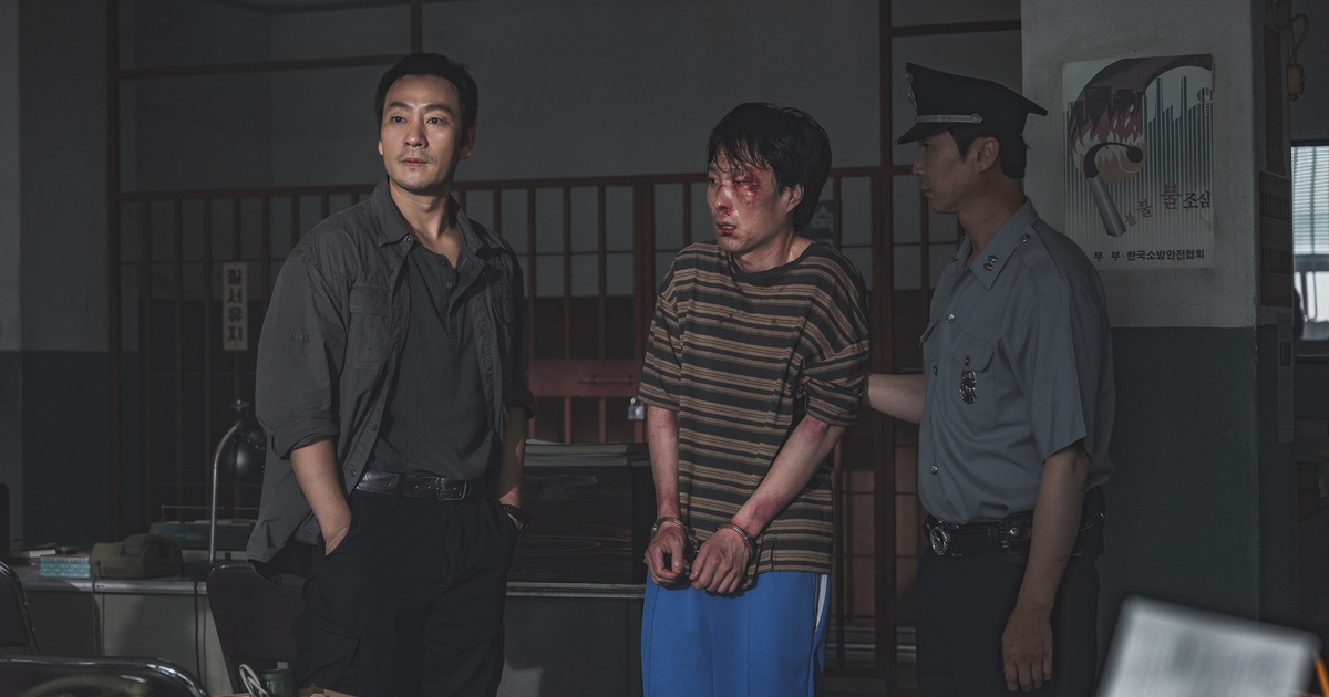 'Quái kiệt' Park Hae Soo tái xuất trong 'Bù nhìn bóng đêm'