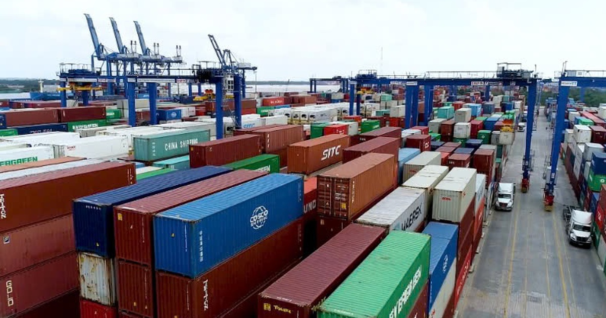 Nhập siêu 7,9 tỉ USD trong 3 tháng rưỡi: Mừng hay lo?