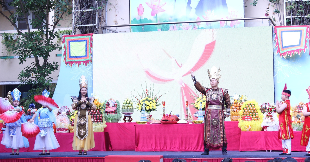 Bất ngờ với hoạt cảnh sân khấu hóa lễ Giỗ tổ Hùng Vương tại TP.HCM