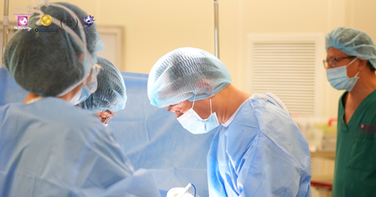 BV Phương Nam bóc tách nhân xơ phức tạp trong tử cung to như thai 5 tháng