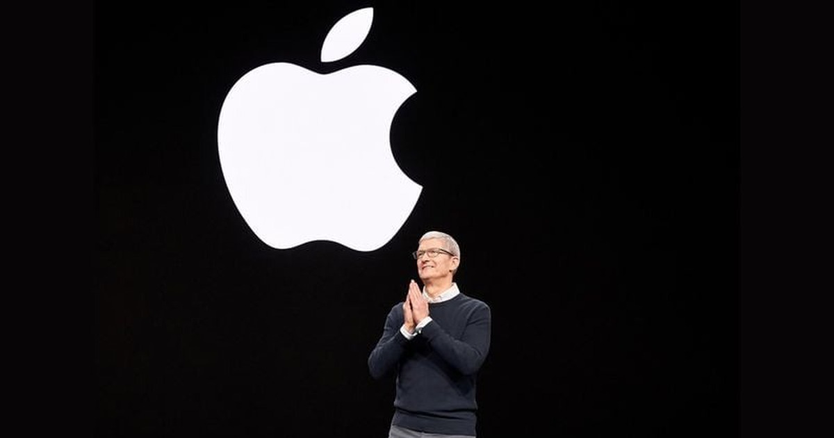 Ông Tim Cook sắp rời ghế CEO Apple, Tổng thống Trump và dàn tỉ phú nói gì?