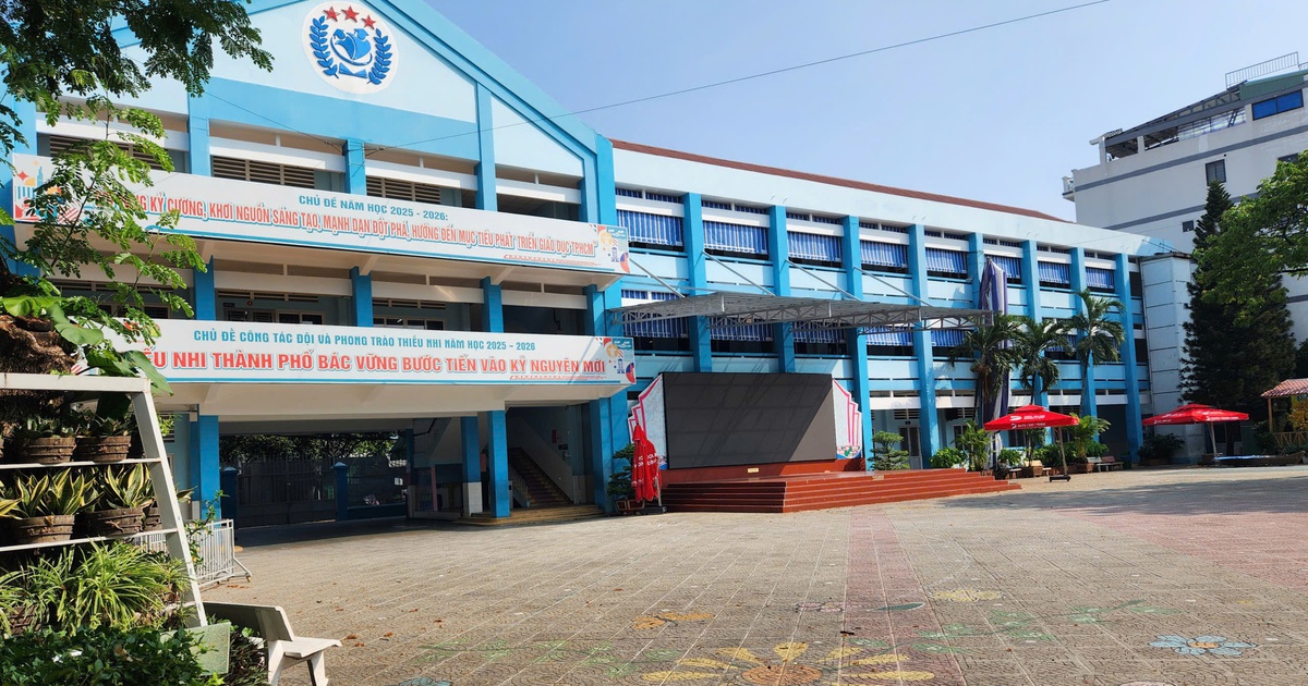 Việc nhóm học sinh viết giấy nhục mạ bạn: Bài toán trách nhiệm của người lớn