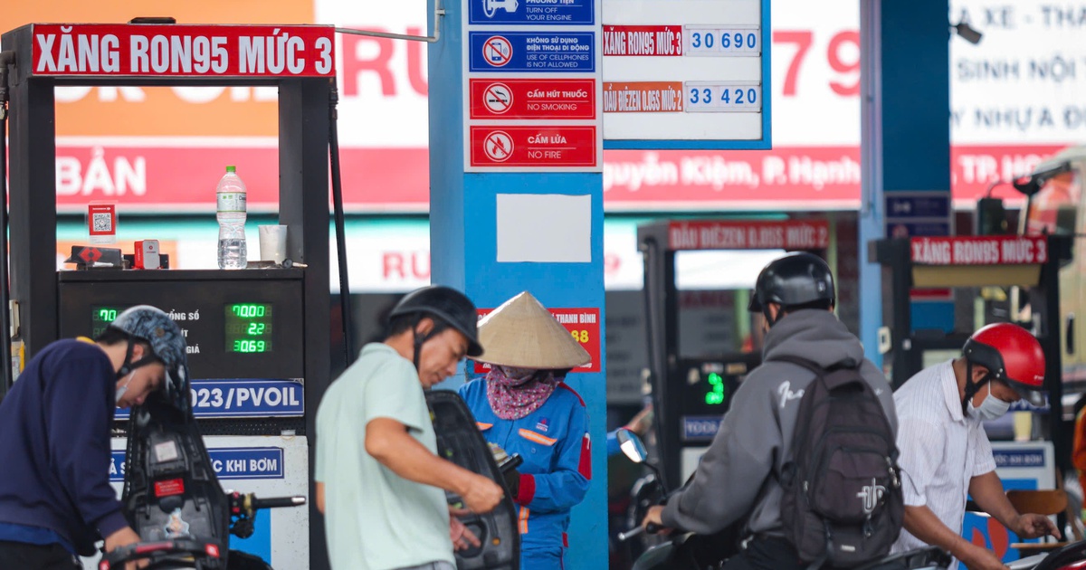 Giá xăng dầu hôm nay 23.4.2026: Xăng trong nước tăng hay giảm?