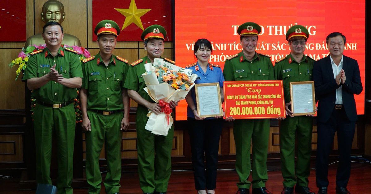 Triệt phá đường dây đưa ma túy từ Lào về Việt Nam: Thưởng 'nóng' Công an Đắk Lắk