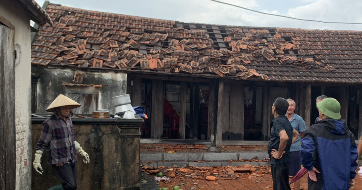 Không khí lạnh gây mưa lớn trên 100 mm, đề phòng lốc xoáy thổi bay mái nhà