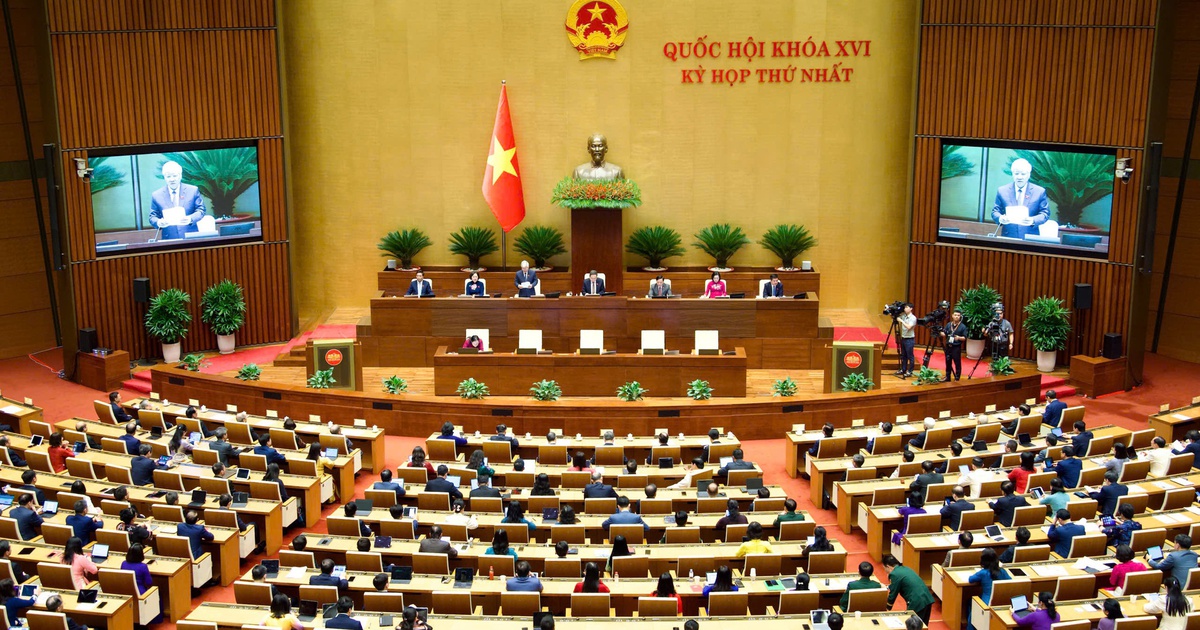 Quốc hội yêu cầu Chính phủ cải cách tiền lương, chi an sinh xã hội