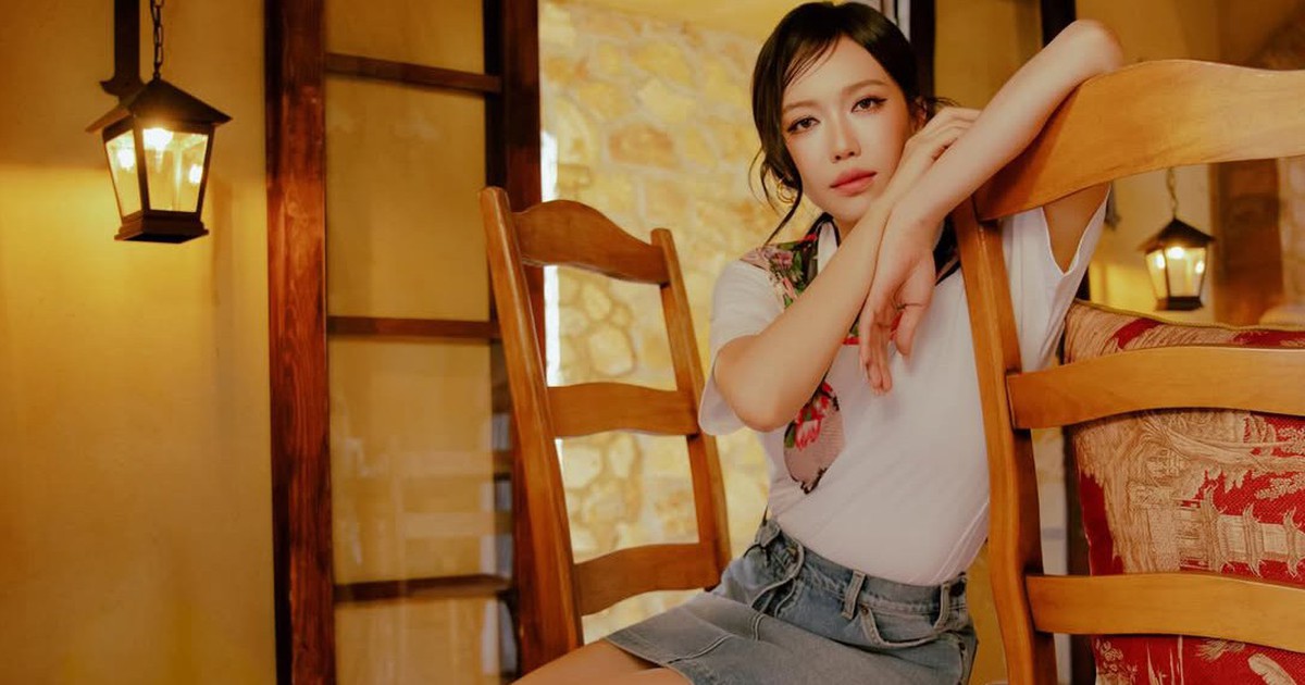 Xu hướng chân váy ngắn 2026: Tối giản nhưng vẫn đầy cuốn hút