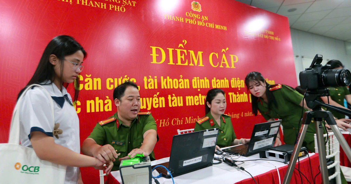 Công an TP.HCM ưu tiên cấp định danh điện tử cho học sinh cuối cấp