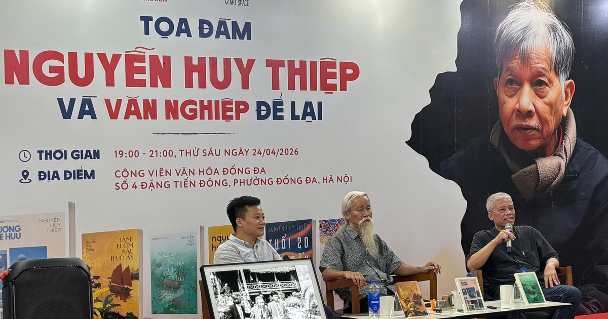 Thơ Nguyễn Huy Thiệp: Đọc câu nào 'sợ' câu ấy!