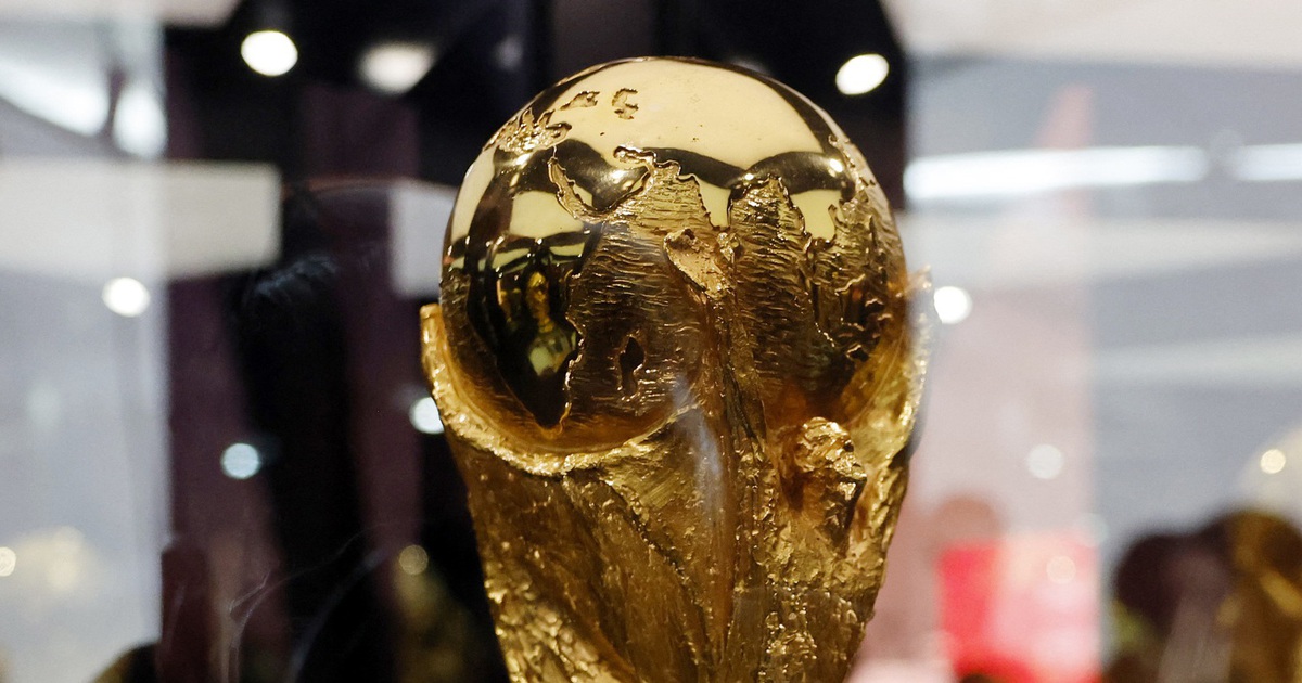 Vì sao giá vé World Cup tăng ‘khủng’ hơn 60,6 tỉ đồng/vé: FIFA hưởng lợi bao nhiêu?