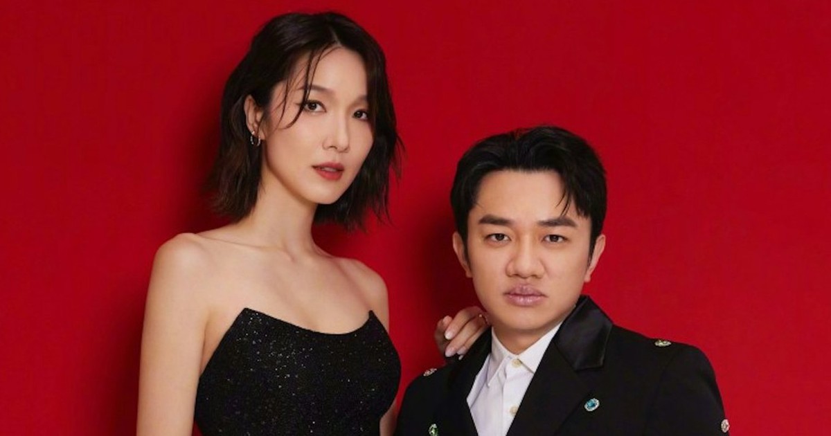 Hôn nhân ngọt ngào của 'chú lùn' Vương Tổ Lam và vợ hoa hậu