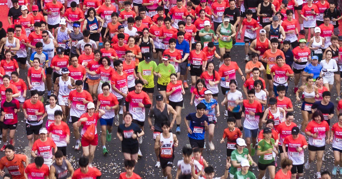 Gần 8.000 runner 'đổ bộ' Đà Nẵng, AirAsia RedRun 2026 gây sốt ngay mùa đầu