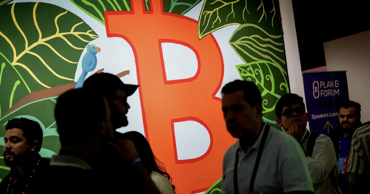 Giá Bitcoin hôm nay 27.4.2026: Vượt 78.000 USD