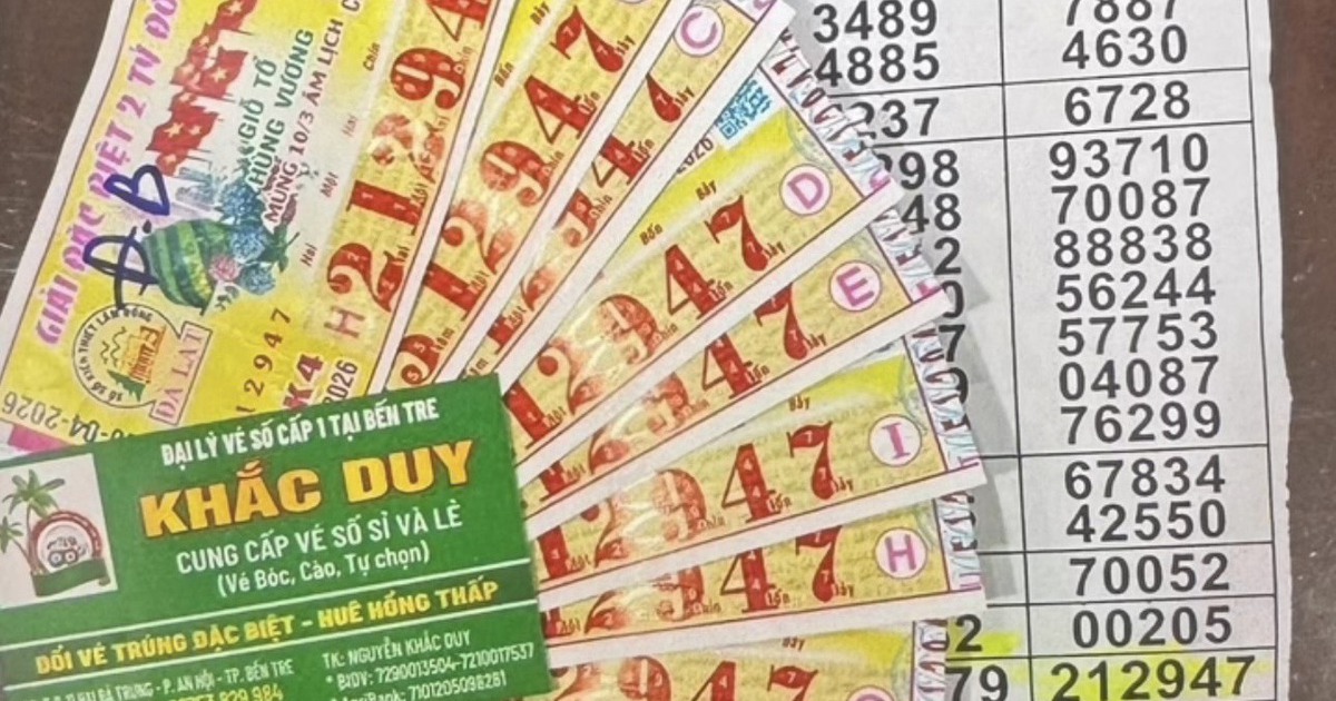 Mua ủng hộ người bán dạo, khách trúng hơn 6 tỉ đồng xổ số miền Nam