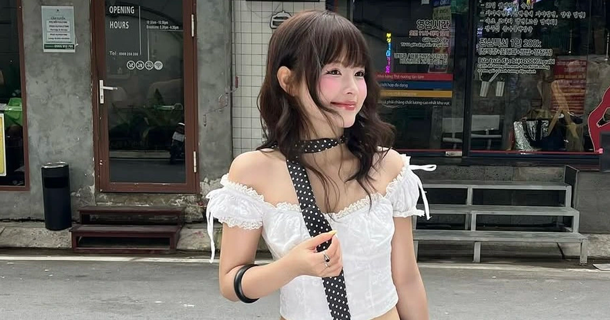 Điểm xuyết nét duyên cùng phụ kiện quàng cổ chấm bi