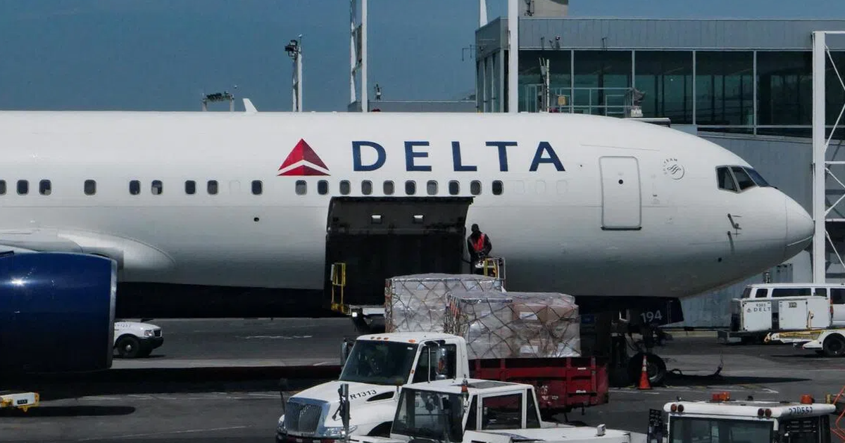 Ca chào đời trên không phận Mỹ